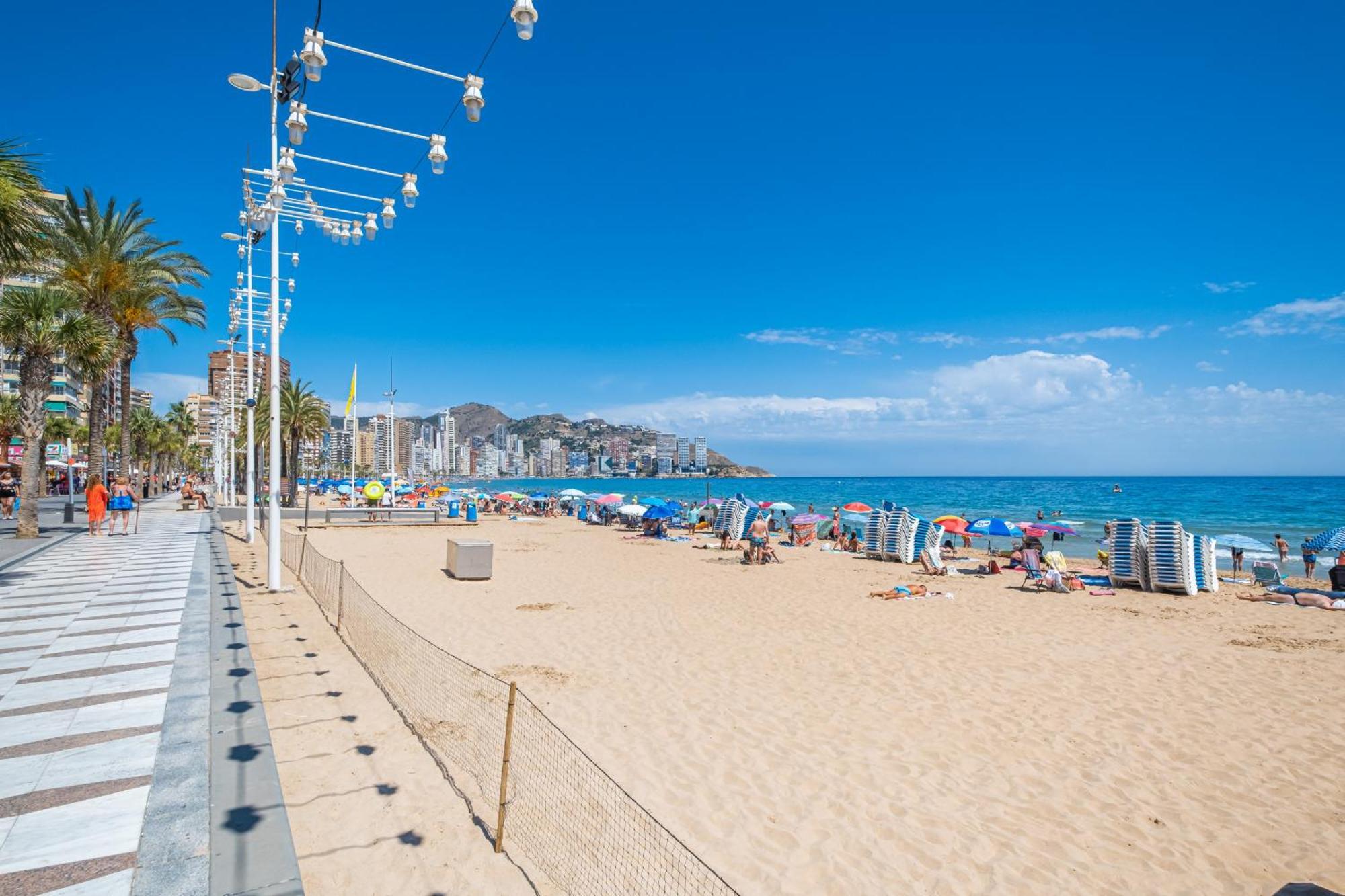 Apartamentos El Castell Benidorm Old-Town Exterior photo