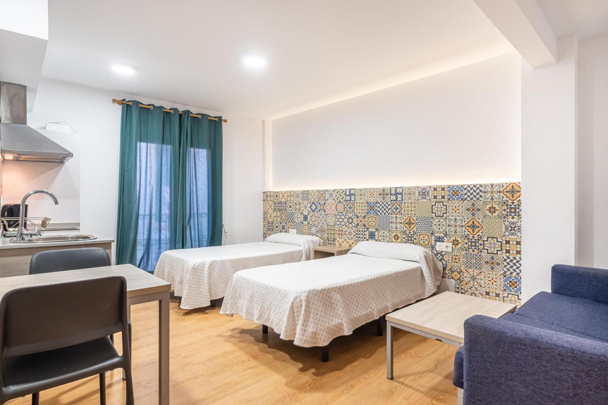 Apartamentos El Castell Benidorm Old-Town Exterior photo
