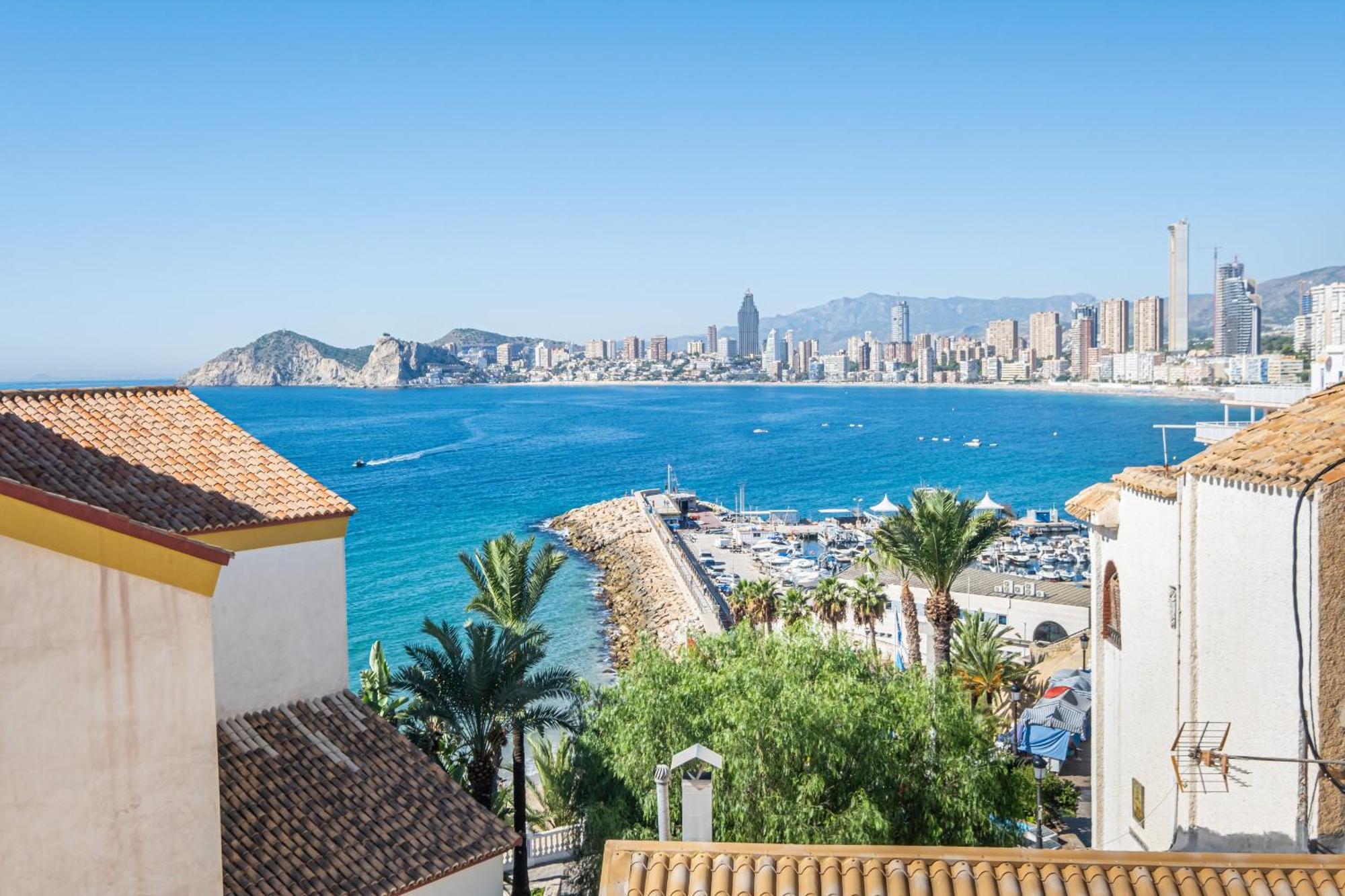Apartamentos El Castell Benidorm Old-Town Exterior photo